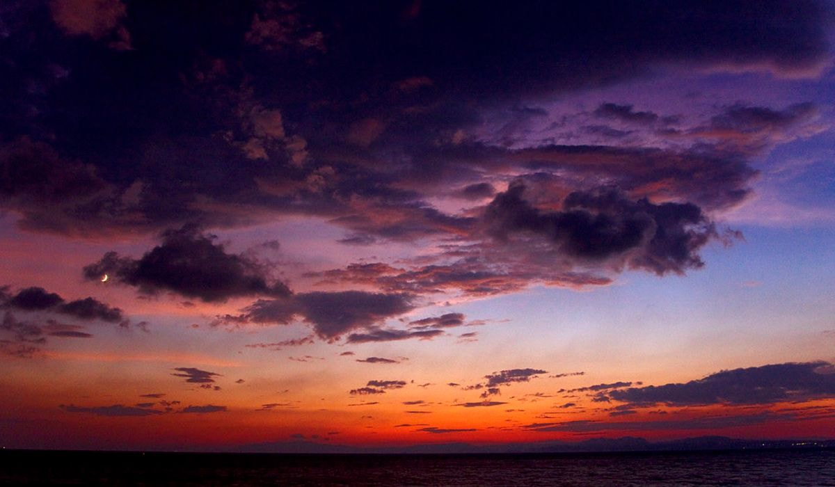 橘湾に沈む夕日